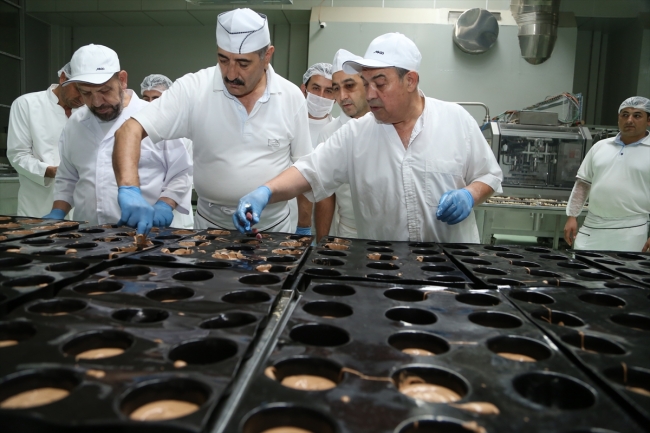 Dondurmanın bayrağını yükseklere çıkarmak için çabalıyor